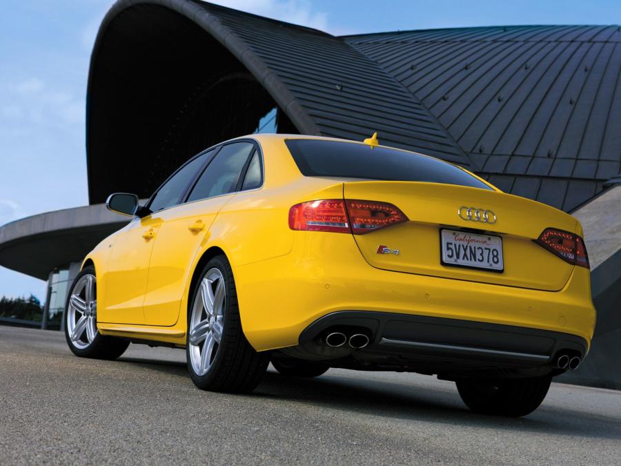  Audi S4 Sedan (B8, 8K) 2009 года  (NA) (фото 16 из 20)